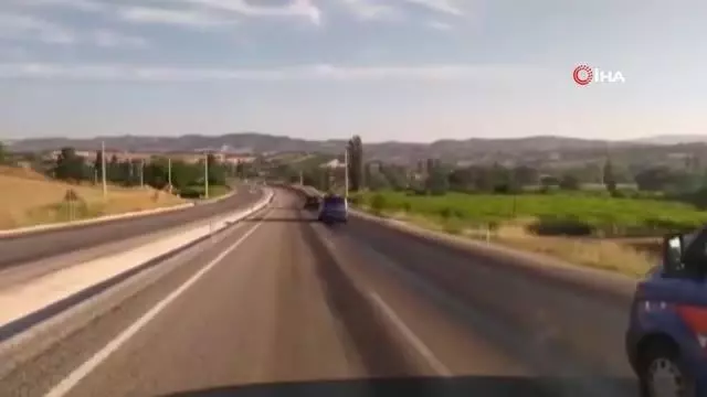 Bayram öncesi harekete geçen hırsız 'pireler' tutuklandı Bayram öncesi harekete geçen hırsız 'pireler' tutuklandı