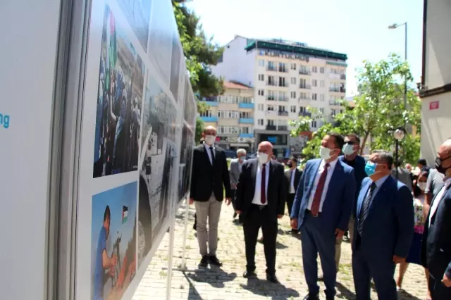 Bilecik'te Direnen Filistin adlı resim sergisi açıldı