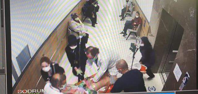 Doktorun inanılmaz mücadelesi! Sedyenin üzerine çıktı, 12 yaşındaki çocuğu böyle kurtardı