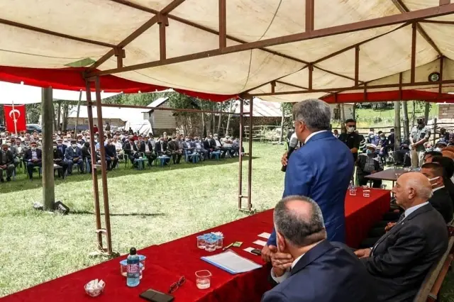 Erciş'te husumetli 4 aile düzenlenen 2 ayrı programla barıştırıldı
