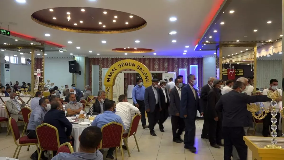 Erciş'te husumetli 4 aile düzenlenen 2 ayrı programla barıştırıldı