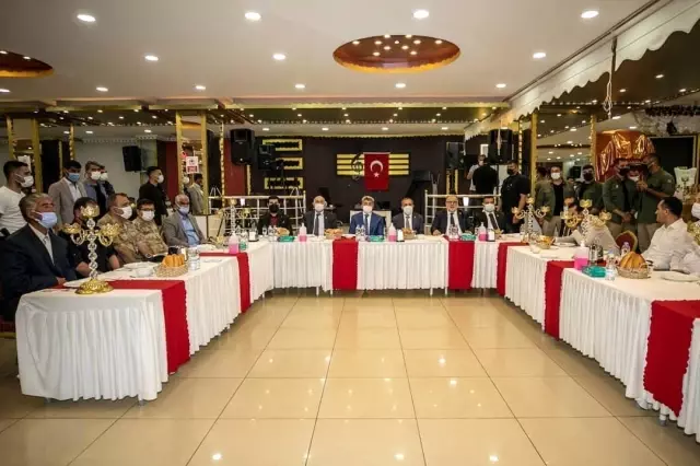 Erciş'te husumetli 4 aile düzenlenen 2 ayrı programla barıştırıldı