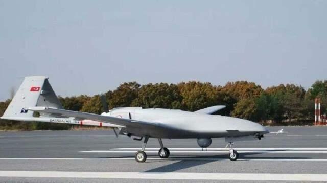 Fransızlardan Türk SİHA'larına övgü: Üç savaşın seyrini değiştirdi, peynir ekmek gibi satılıyor