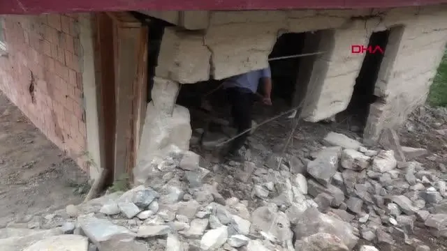 GİRESUN PATLATILAN DİNAMİT NEDENİYLE HASAR GÖREN BELEDİYE BİNASI ONARILIYOR