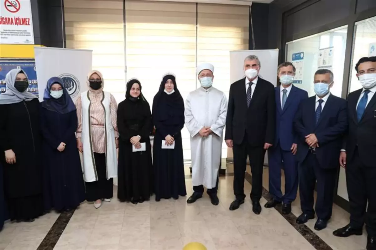 'Hafızlar Nasıl Kur'an'ı Muhafaza Ediyorsa Kur'an da Hafızları Muhafaza Ediyor'