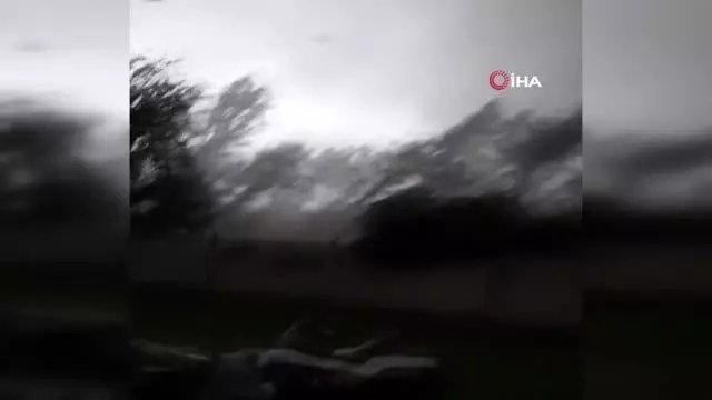 Kasırga, Çekya'nın Güney Moravya Bölgesi'ni yerle bir etti