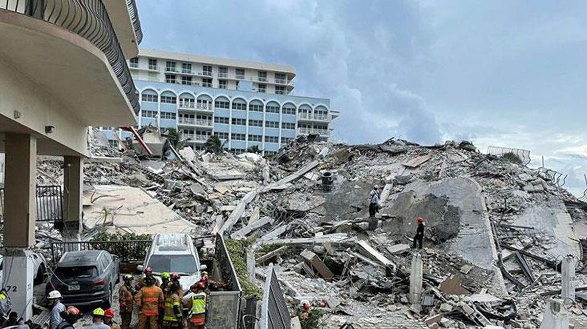 Miami'de çöken 12 katlı binada ölenlerin sayısı 4'e çıktı, 159 kişiden haber alınamıyor