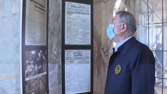 Son dakika haber: Milli Savunma Bakanı Akar'a esnaf ziyaretinde yoğun ilgi