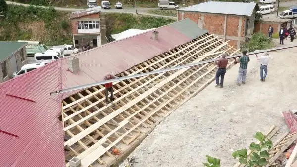 GİRESUN PATLATILAN DİNAMİT NEDENİYLE HASAR GÖREN BELEDİYE BİNASI ONARILIYOR