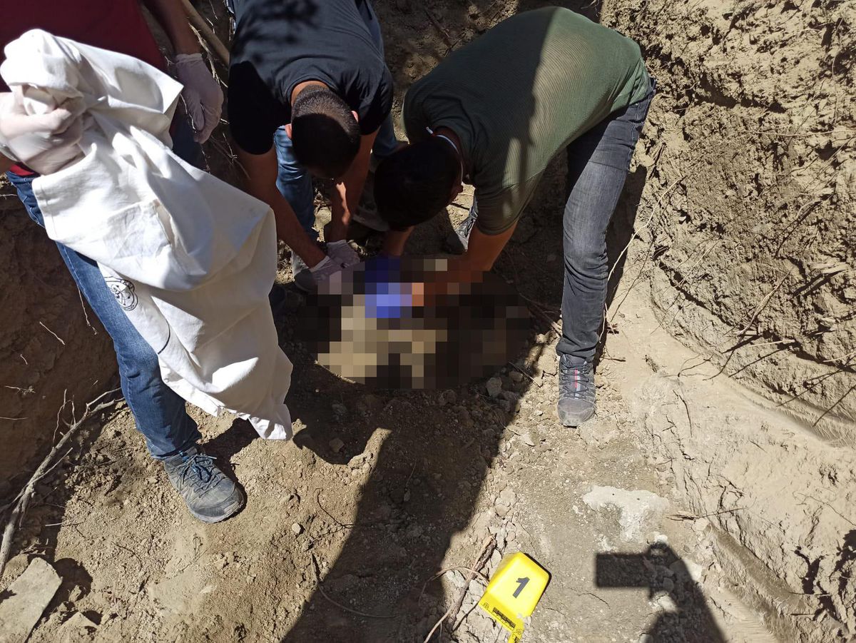 PKK'dan kaçmaya çalıştığı için öldürülen teröristin cesedi toprağa gömülü bulundu