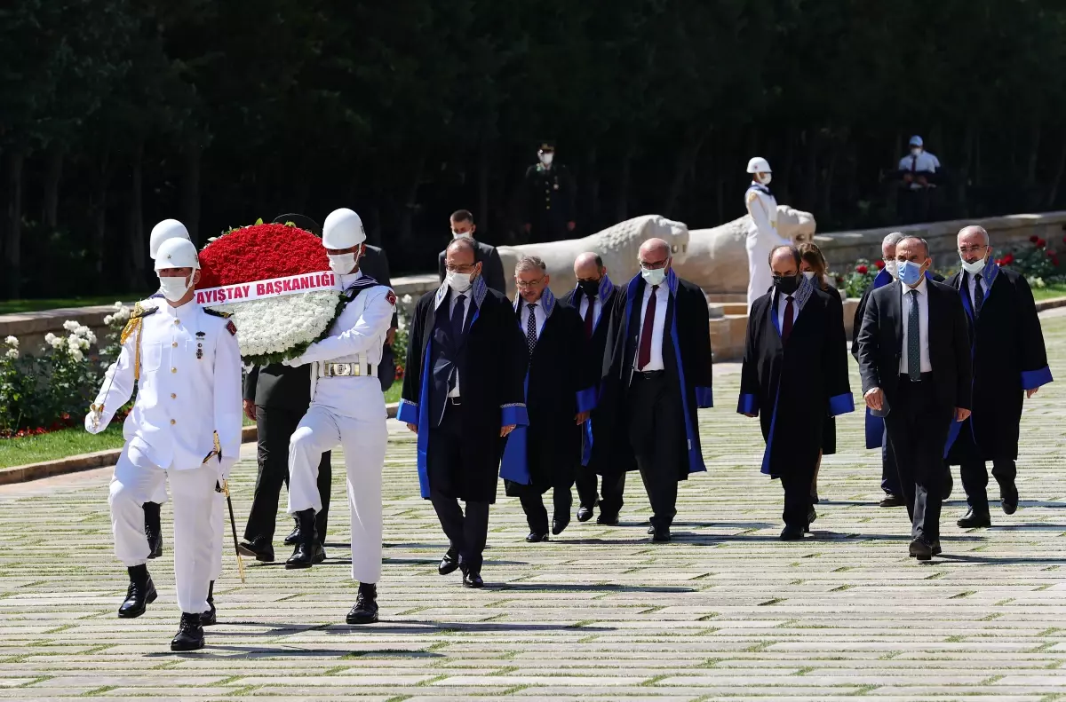 Sayıştay Başkanlığına seçilen Metin Yener Anıtkabir'i ziyaret etti