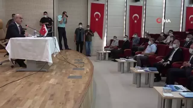 Vali Demirtaş, STK temsilcilerine bir yıllık faaliyetlerini anlattı