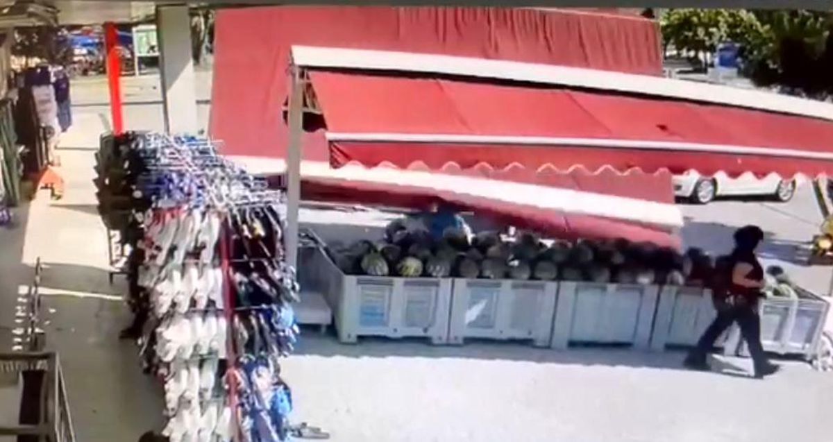 Ecel markete gireceği sırada yakaladı! Korkunç ölüm anı saniye saniye kameralarda