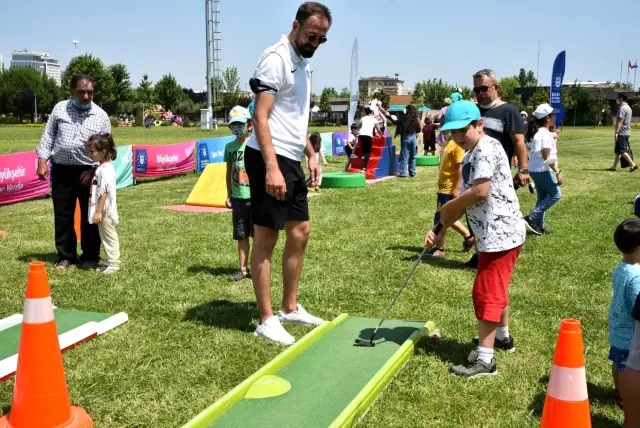 Babalara özel şenlik