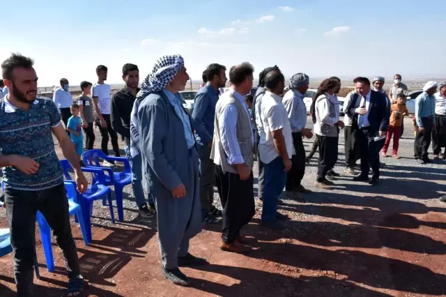 Bağlar belediyesi hizmetlerinden memnun olan bölge halkı AK Parti'ye katıldı