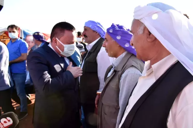 Bağlar belediyesi hizmetlerinden memnun olan bölge halkı AK Parti'ye katıldı
