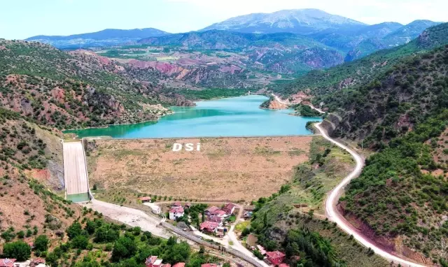 DSİ, Amasya'nın verimli topraklarına bereket katıyor