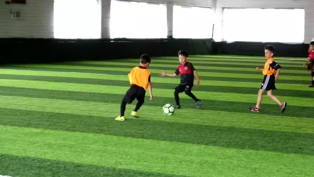Fatih Karagümrük'ün ilk il dışı futbol okulu Alaplı'da açıldı