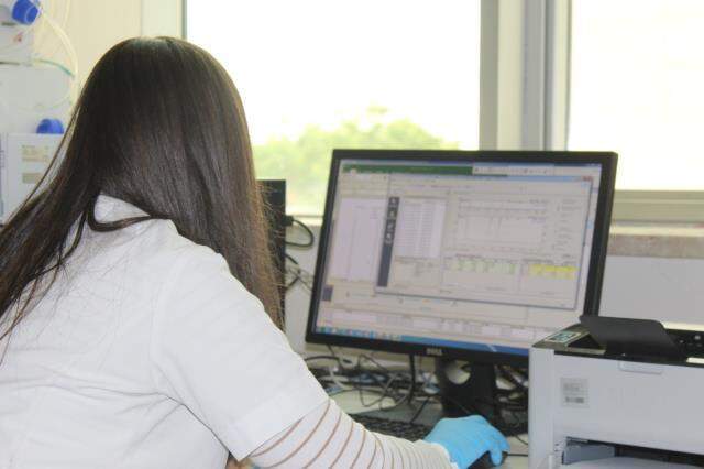Gıda laboratuvarındaki tespitler endişe verici! Tavuk dönerin içinden bağırsak, sucuktan domuz eti çıkabiliyor Gıda laboratuvarındaki tespitler endişe verici! Tavuk dönerin içinden bağırsak, sucuktan domuz eti çıkabiliyor