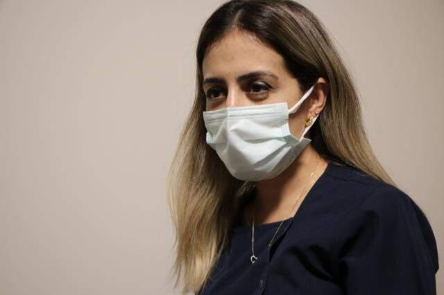 Hemşirenin büyük fedakarlığı! İdari iznini bırakıp aşı yapmaya koştu, bir de mesajı var: Herkes aşısını olsun Hemşirenin büyük fedakarlığı! İdari iznini bırakıp aşı yapmaya koştu, bir de mesajı var: Herkes aşısını olsun