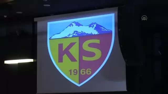 Kayserispor'da Berna Gözbaşı yeniden başkan seçildi