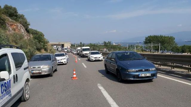 konteyner savrulan tir dan d 100 yoluna dustu 5 14227470 o