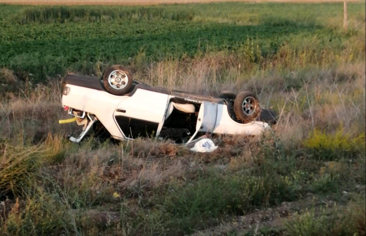 Konya'da otomobil takla attı: 4 yaralı - Vimarsana News