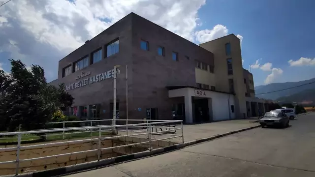 Son dakika... Traktörün ikiye ayrıldığı kaza güvenlik kamerasına yansıdı