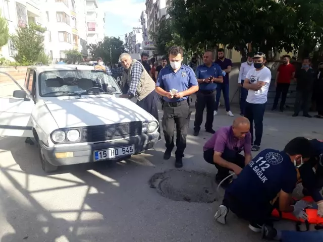 Otomobille motosiklet çarpıştı, 4 kişi yaralandı 5 Otomobille motosiklet çarpıştı, 4 kişi yaralandı