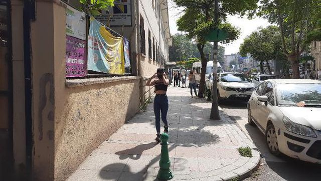 sinava gec kalmamak icin kosa kosa geldiler 4 14226778 o
