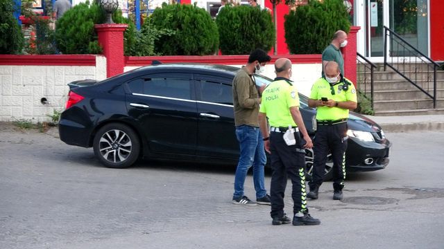 yeni aldigi elektrikli bisikleti otomobille 2 14227704 o