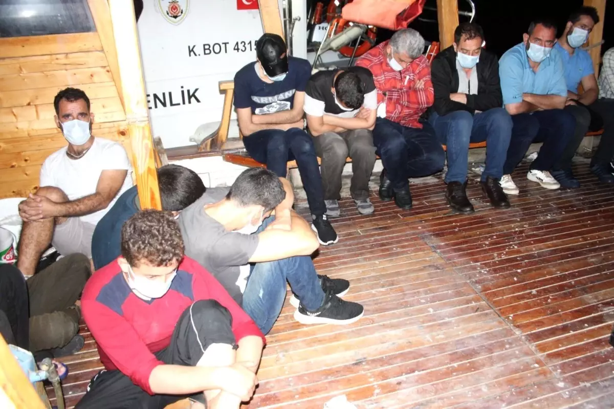 Antalya'dan Kıbrıs'a geçmeye çalışan 18 göçmen yakalandı