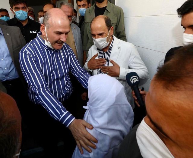 bakan soylu depremzedelerle bir araya geldi 2 14228818 o