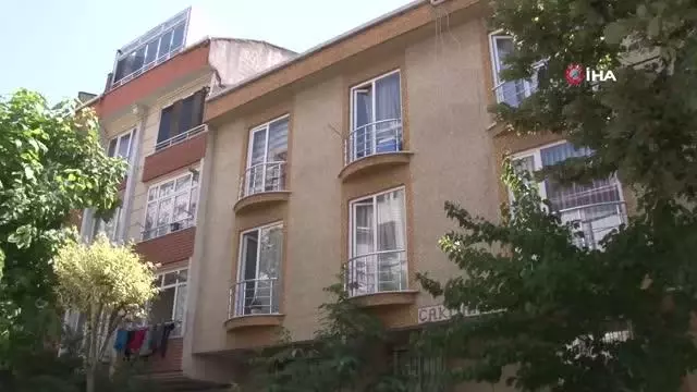 Balkona çıkan bebek korkuluklardan düşerek hayatını kaybetti