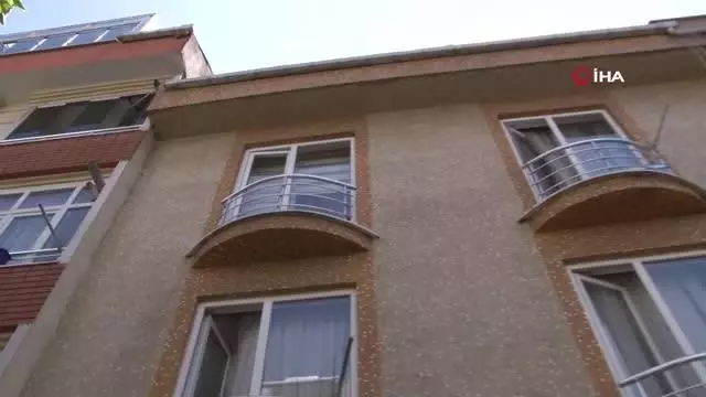 Balkona çıkan bebek korkuluklardan düşerek hayatını kaybetti