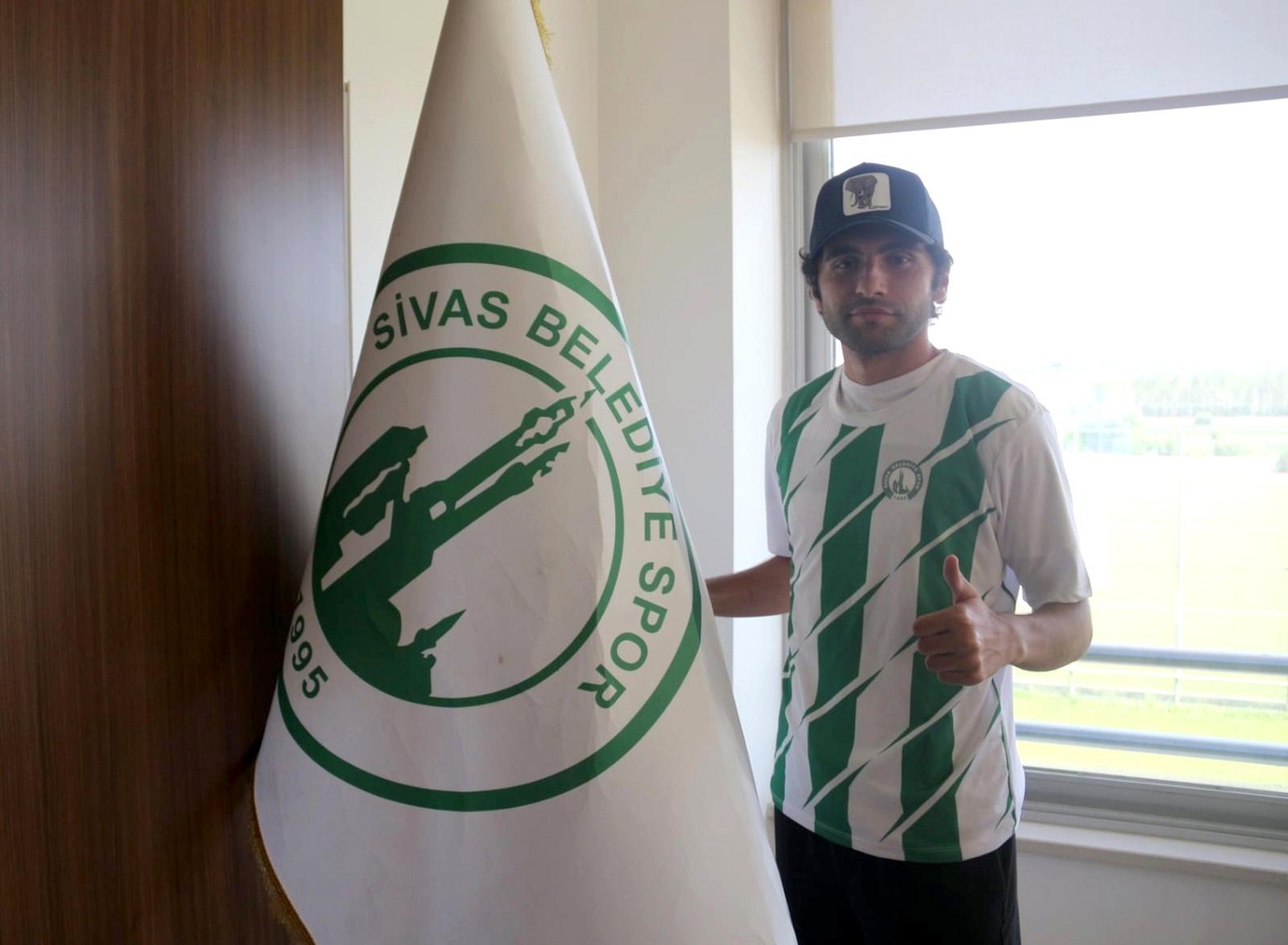 Barış Sağır, Sivas Belediyespor'a transfer oldu - Vimarsana News