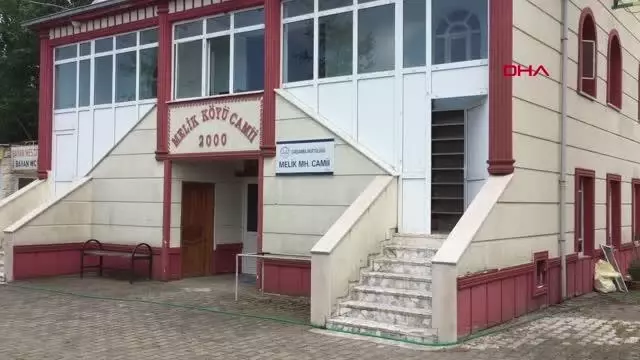 BULDUĞU PARA DOLU ÇANTAYI SAHİBİNE TESLİM ETTİ