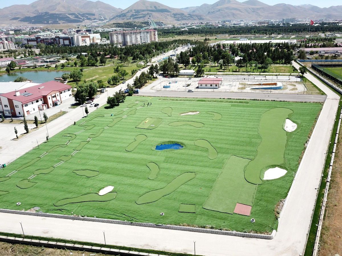 Erzurum'da Futgolf sahası yapıldı