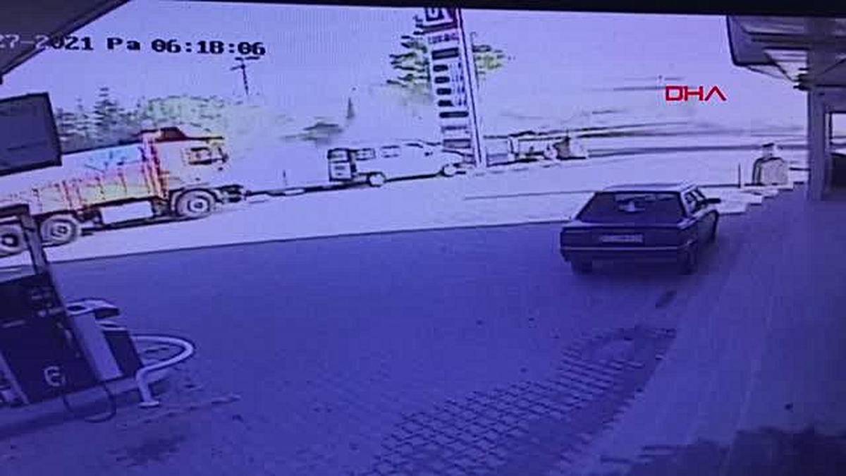 Mazot yüklü tankerin devrilme anı kamerada - Vimarsana News