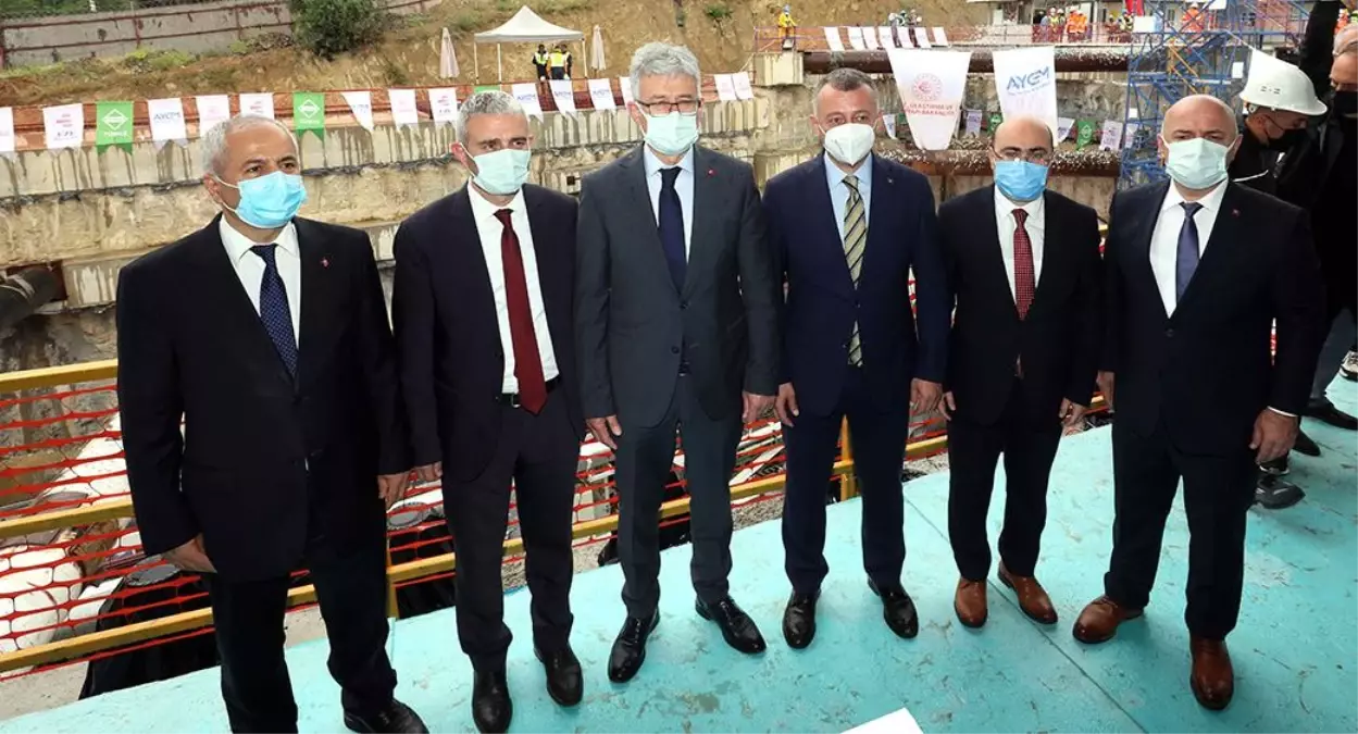 Metro Bir Günde 330 Bin Yolcuya Hizmet Verecek