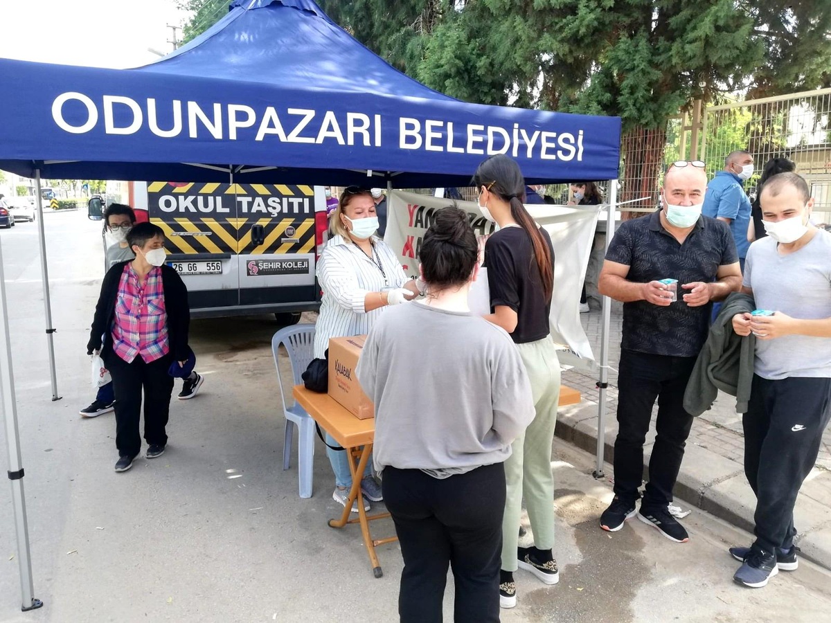 Odunpazarı Belediyesi YKS'ye giren üniversite adaylarının yanında oldu