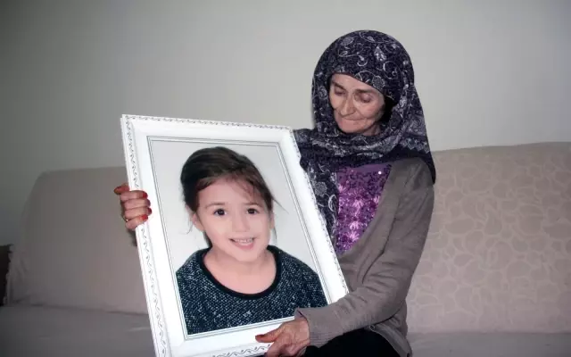 Tam 1 yıl önce bugün kaybolmuş, 3 gün sonra derede cansız bedeni bulunmuştu...İkranur'un babaannesi mezarı başında böyle gözyaşı döktü