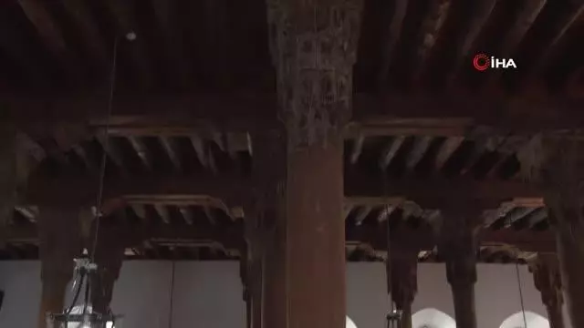 40 direkli tarihi Ulu Cami, UNESCO geçici listesine girdi 4 40 direkli tarihi Ulu Cami, UNESCO geçici listesine girdi