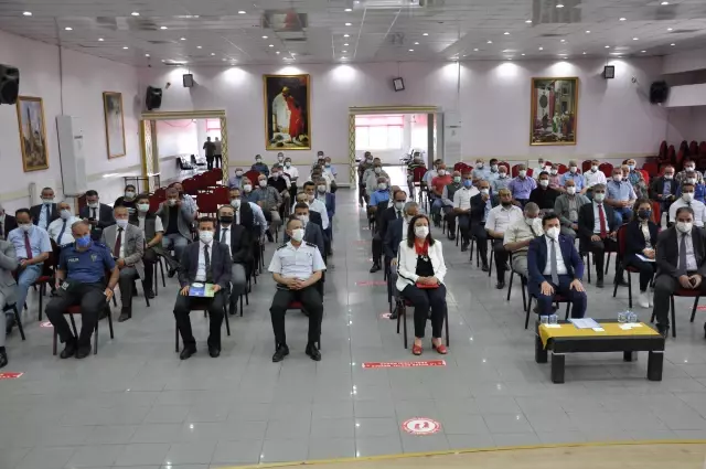 Amasya Valisi Masatlı Gümüşhacıköy ilçesinde muhtarlarla buluştu 3 Amasya Valisi Masatlı Gümüşhacıköy ilçesinde muhtarlarla buluştu
