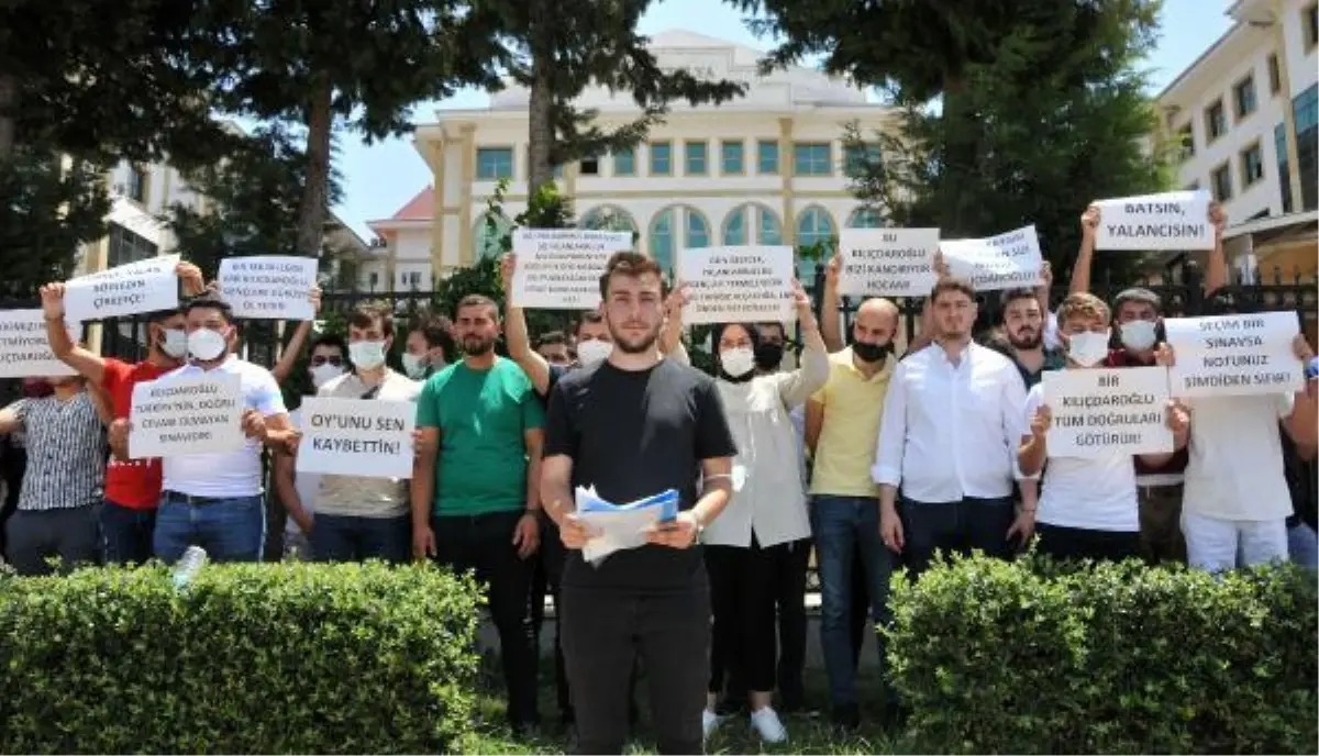 Son dakika ANTALYA�DA GENÇLERDEN KILIÇDAROĞLU�NA 1 TL�LİK