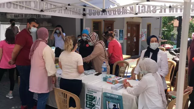 Mobil aşı istasyonunda randevusuz Kovid-19 aşı uygulaması başlatıldı