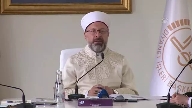 Diyanet İşleri Başkanı Erbaş, Malezya Din İşleri Bakanı Bakri ile görüştü