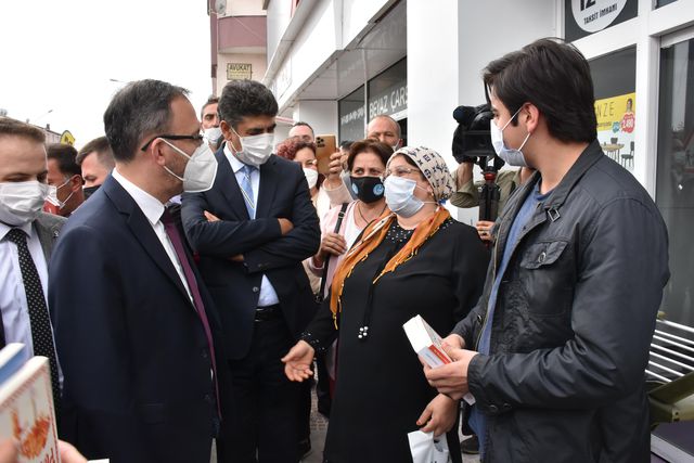 Gençlik ve Spor Bakanı Kasapoğlu, Ardahan'daki Genç Ofis in açılış törenine katıldı Açıklaması
