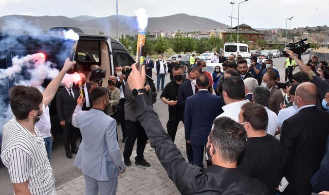 Gençlik ve Spor Bakanı Kasapoğlu, Ardahan'daki Genç Ofis in açılış törenine katıldı Açıklaması