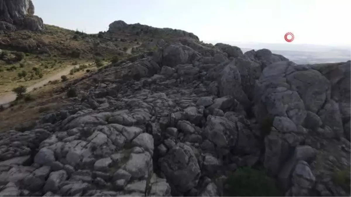 Harput'a çıkanların uğrak noktası Buzluk Mağarası... giren 5 dakika duramıyor